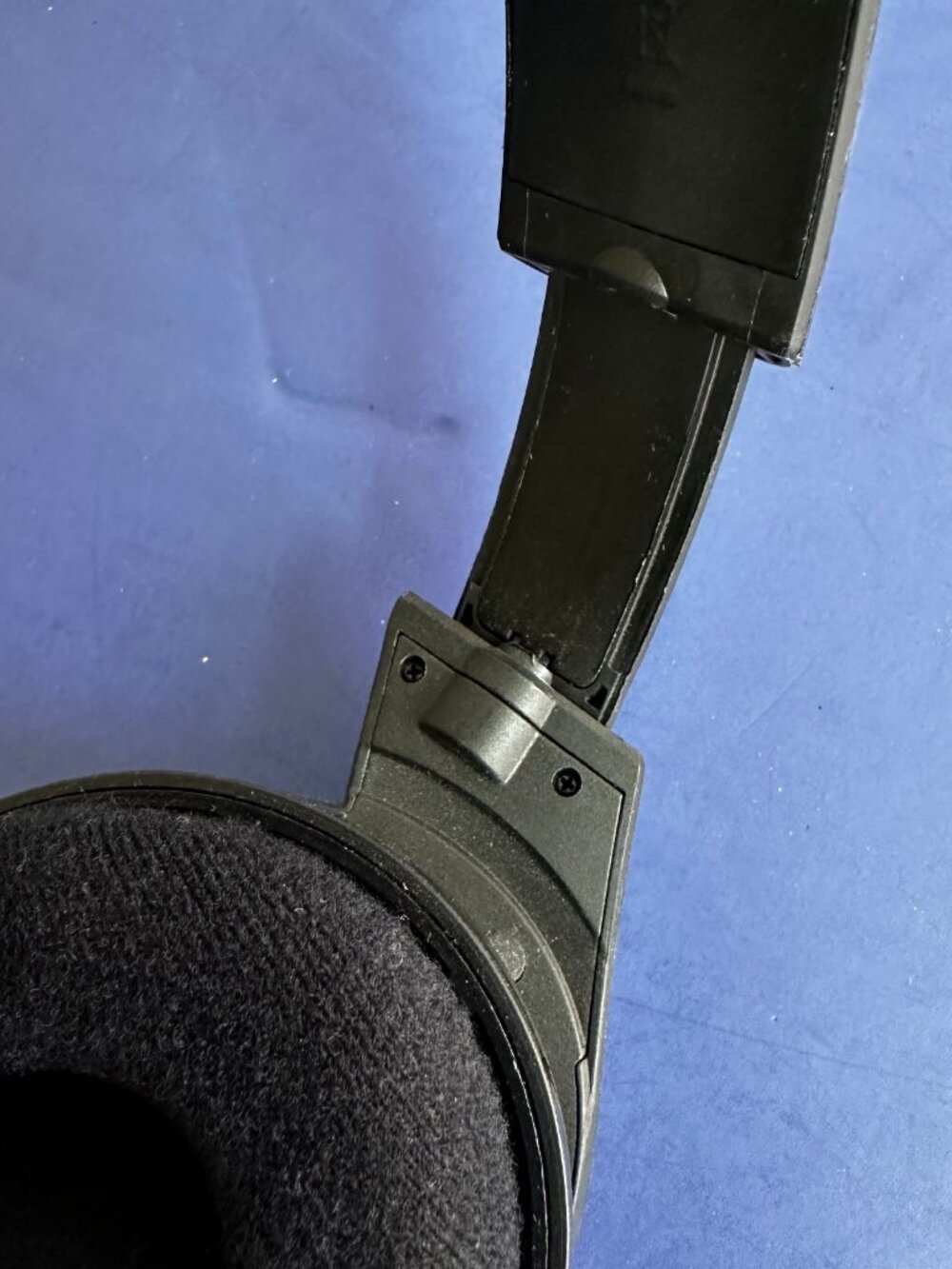 Sennheiser HD 419 Over-Ear Wired Headphones Heavy Cup Scuffing TESTED - Picture 8 of 9